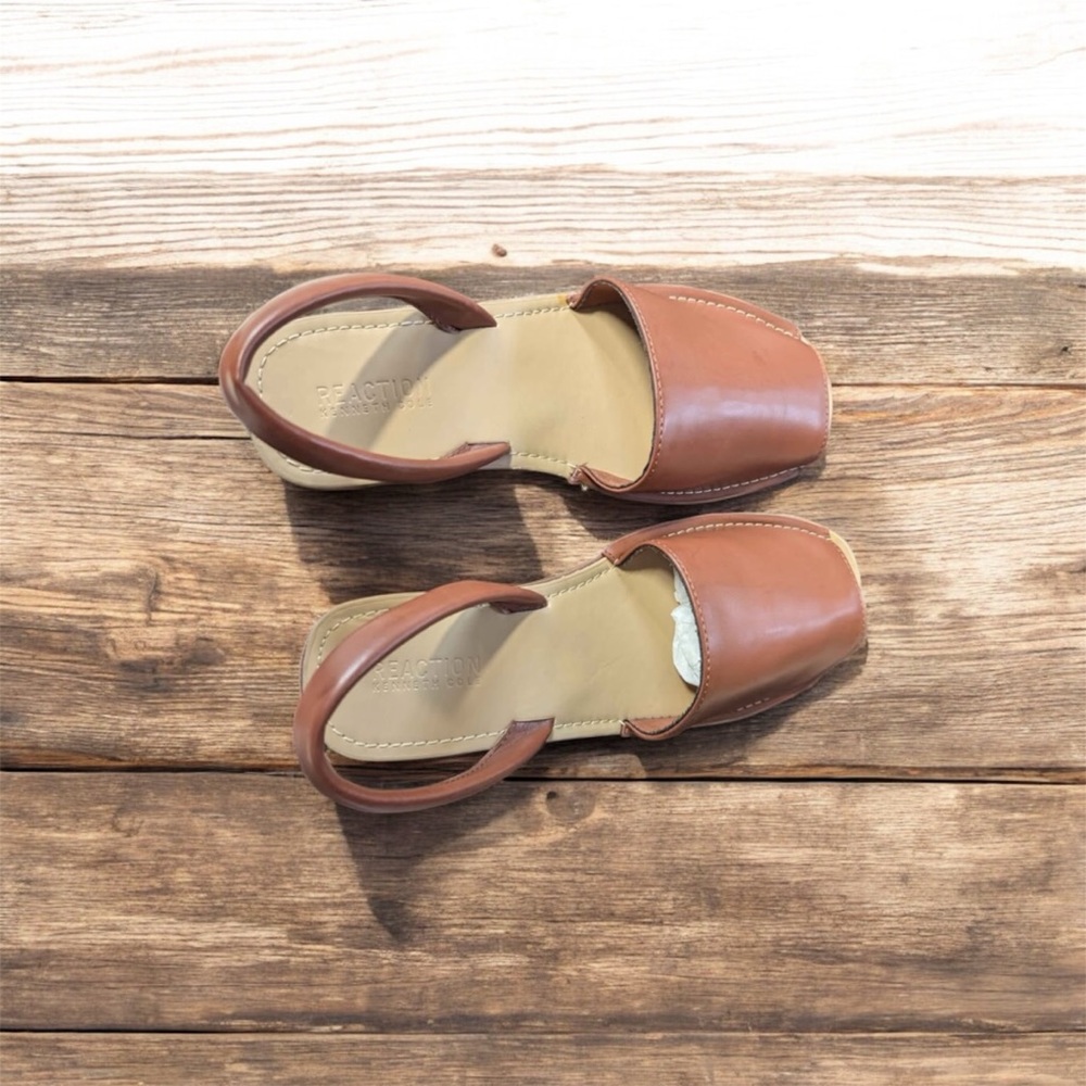 Elegant Tan Leather Sandals for Women